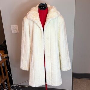Vintage Faux Fur White Mid Length Coat Size Large